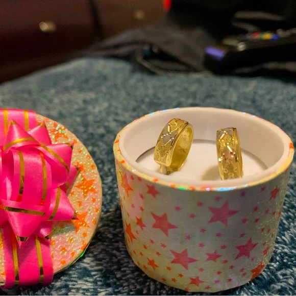 Gold earrings 14k - Picture 3 of 10